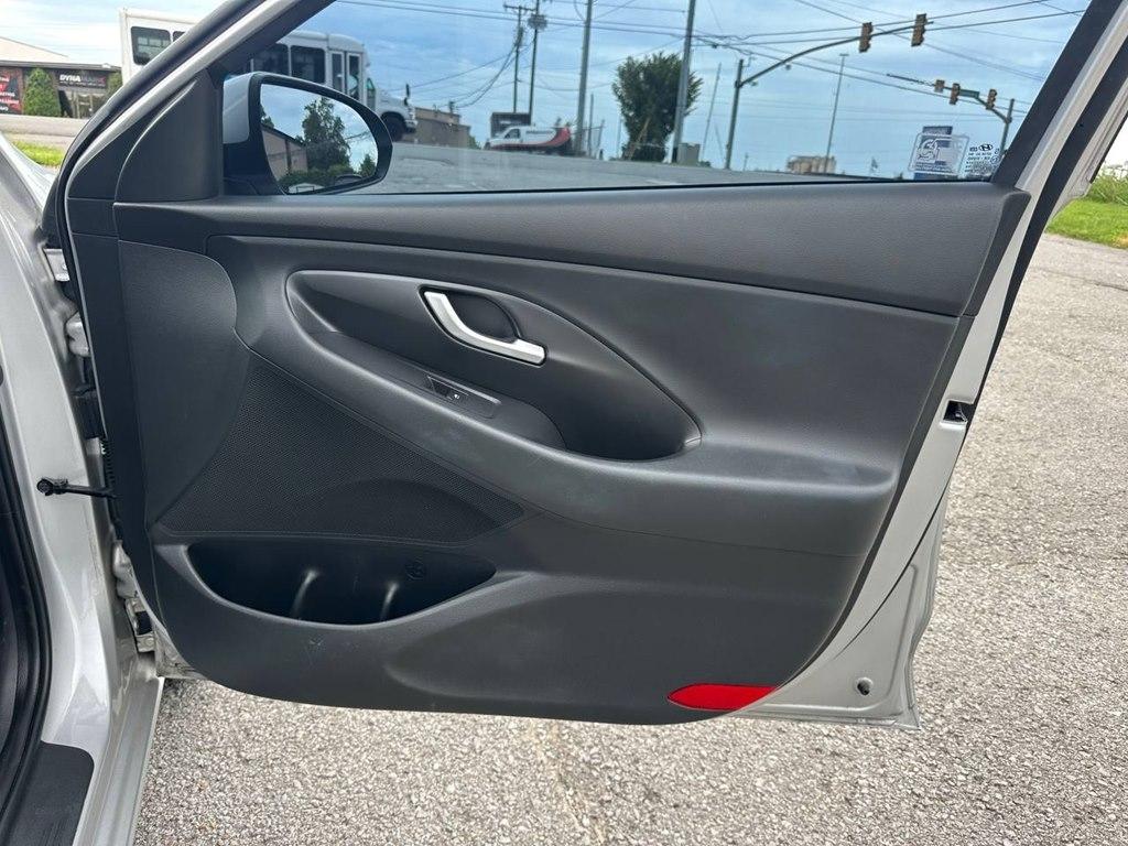 Hyundai Elantra GT Auto 2018