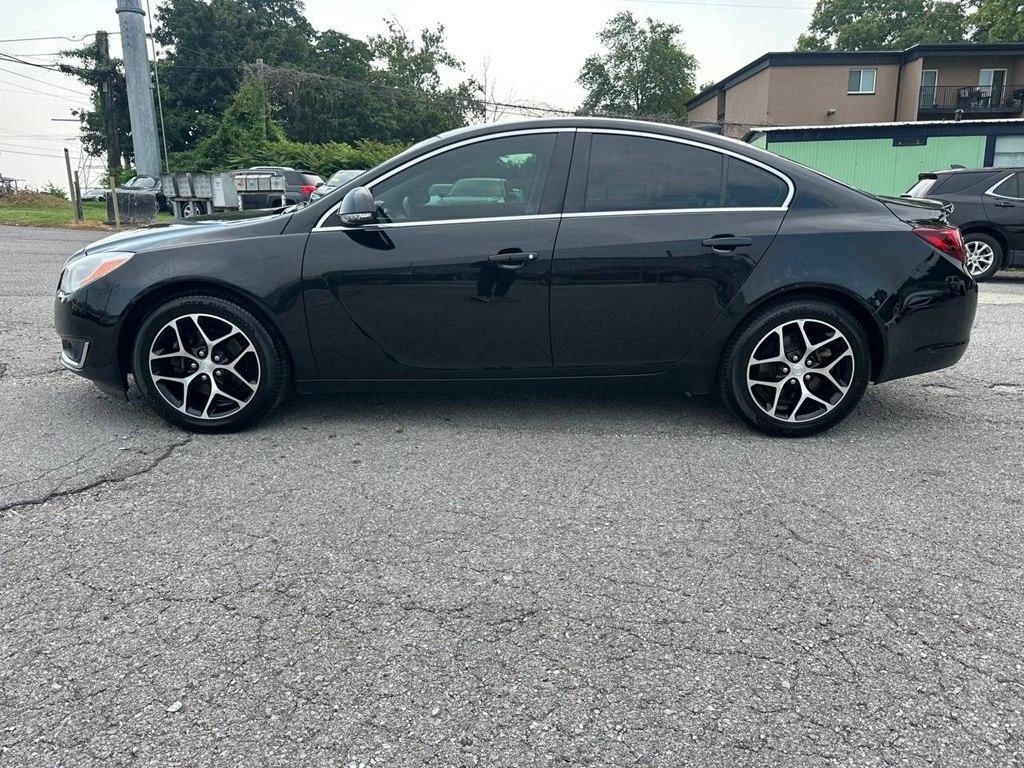 Buick Regal 4dr Sdn Sport Touring FWD 2017
