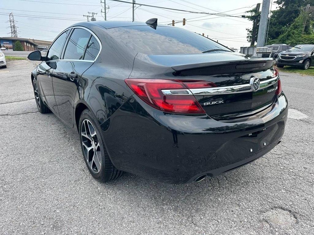 Buick Regal 4dr Sdn Sport Touring FWD 2017