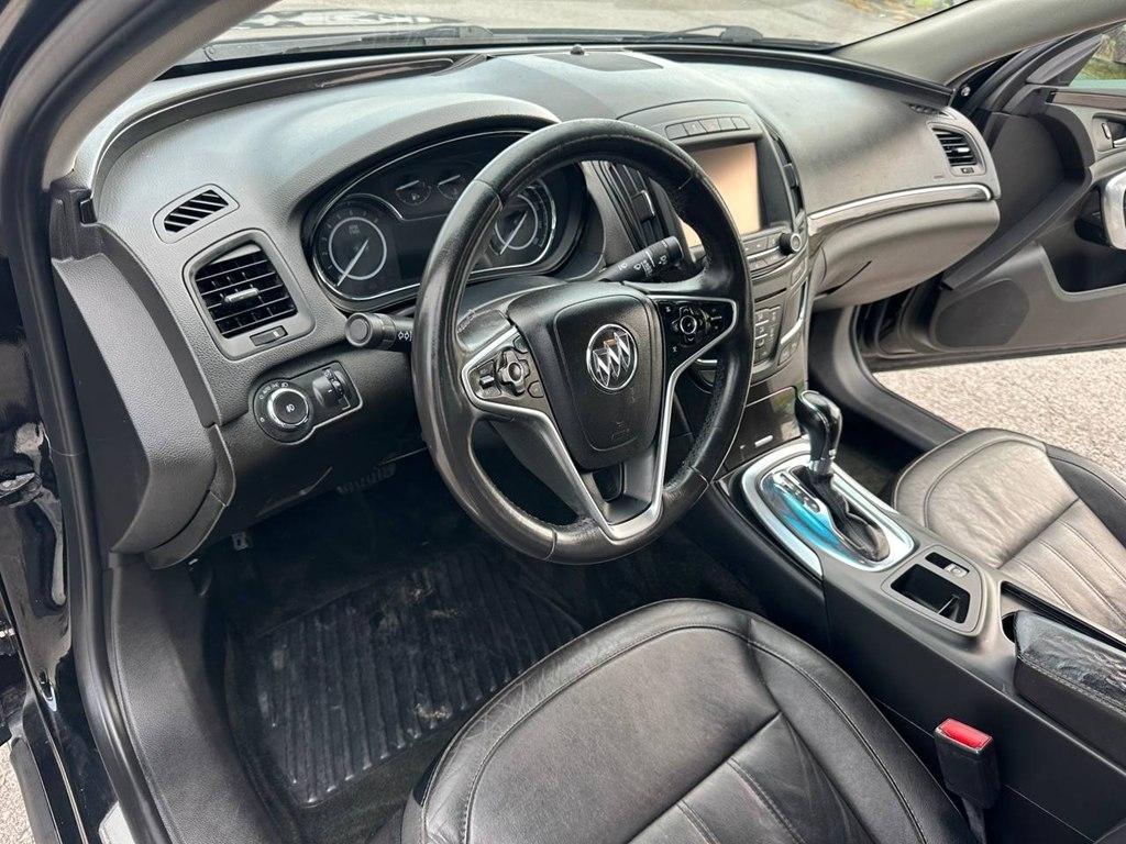 Buick Regal 4dr Sdn Sport Touring FWD 2017