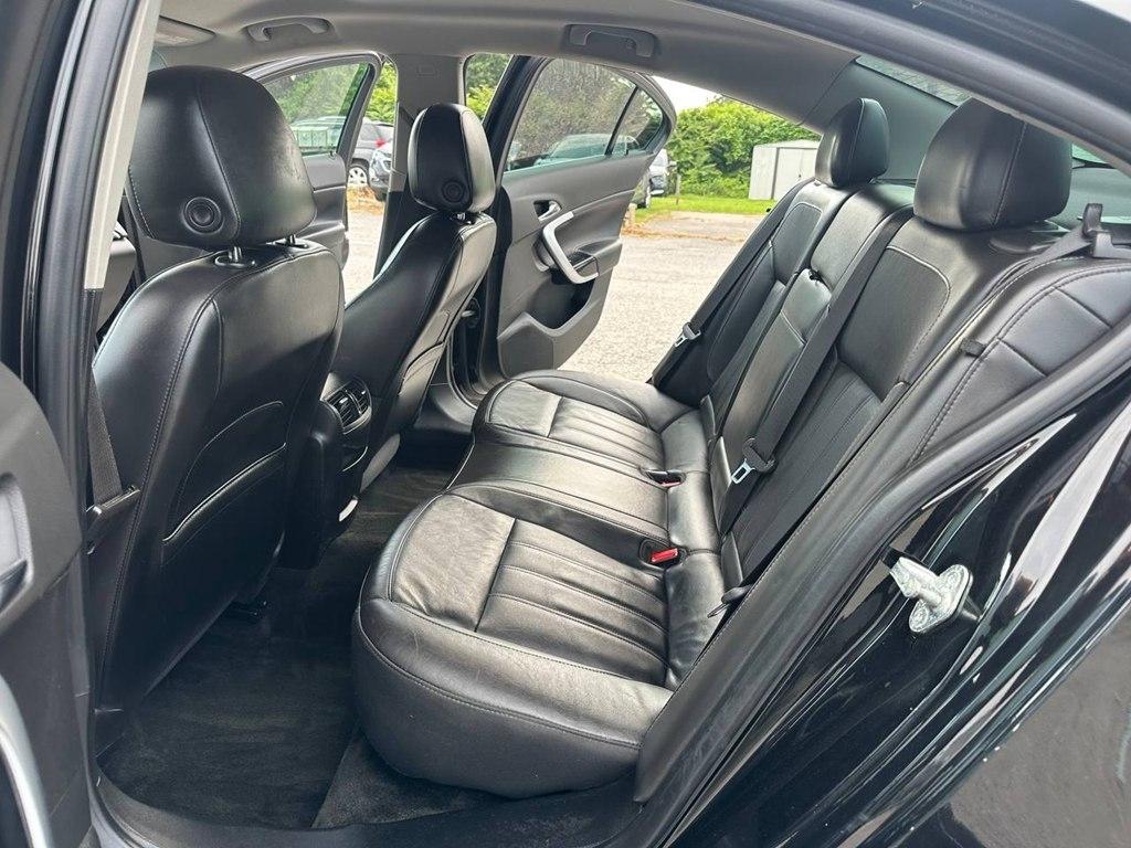 Buick Regal 4dr Sdn Sport Touring FWD 2017