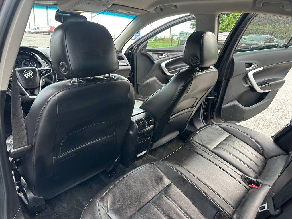 Buick Regal 4dr Sdn Sport Touring FWD 2017
