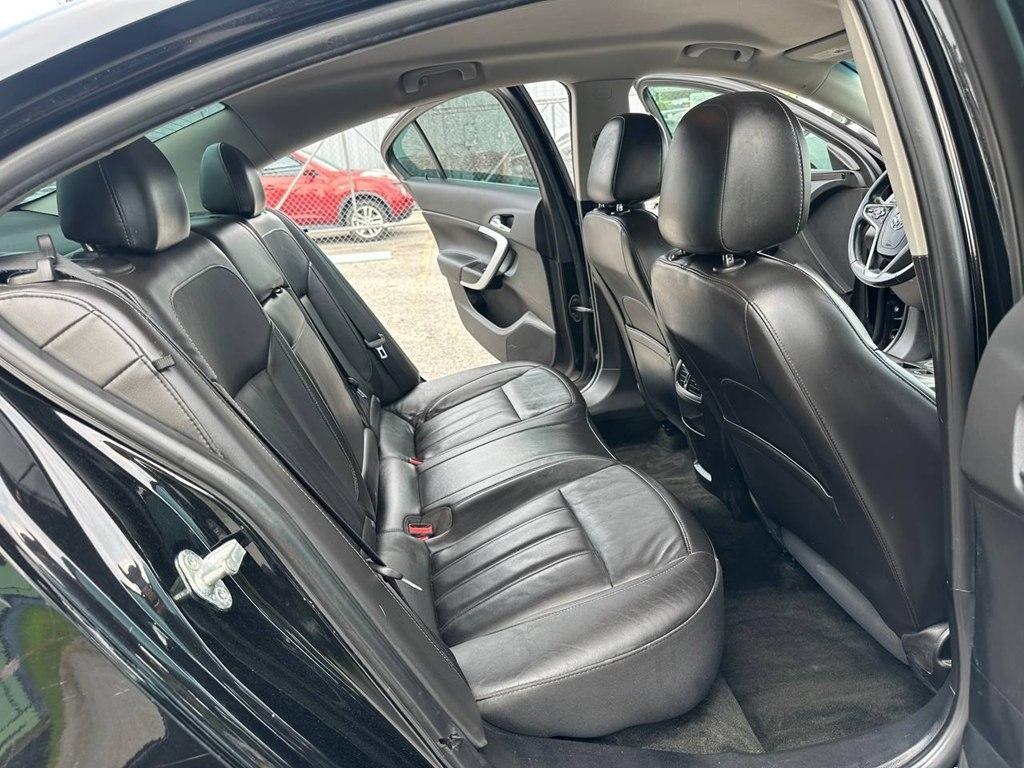 Buick Regal 4dr Sdn Sport Touring FWD 2017