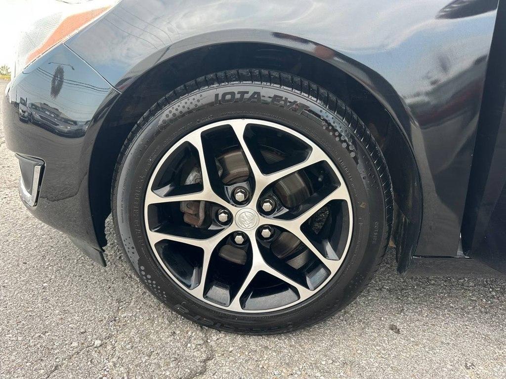 Buick Regal 4dr Sdn Sport Touring FWD 2017