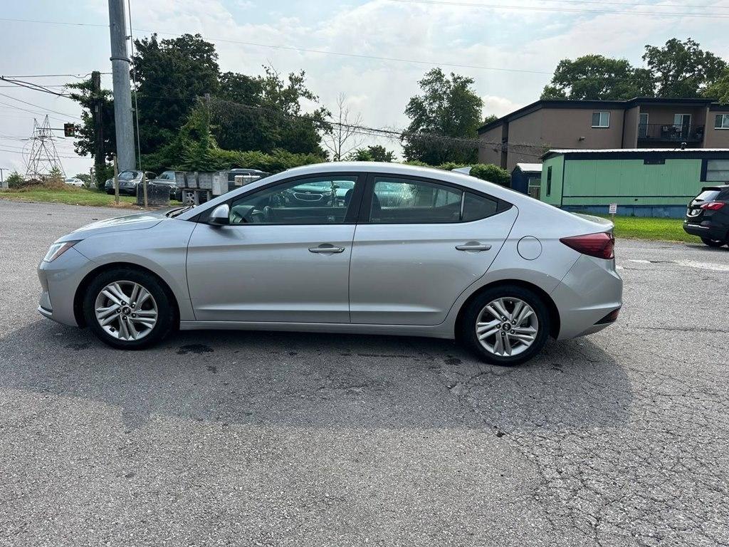 Hyundai Elantra SEL IVT 2020