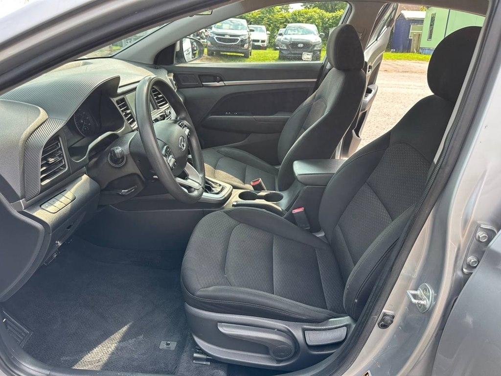 Hyundai Elantra SEL IVT 2020