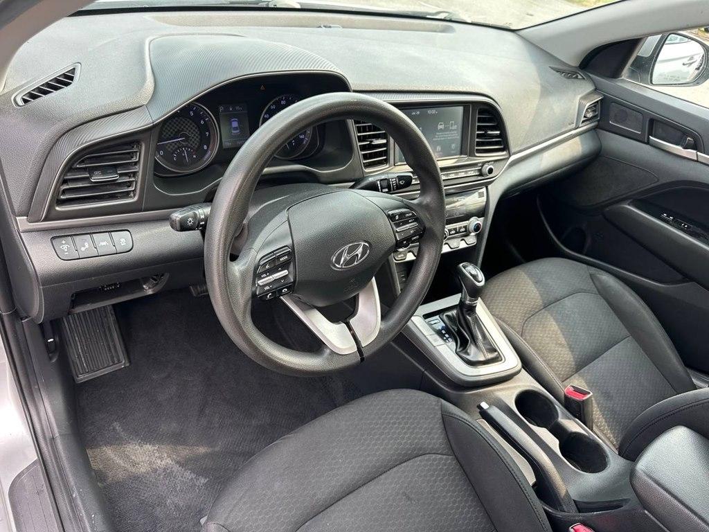 Hyundai Elantra SEL IVT 2020