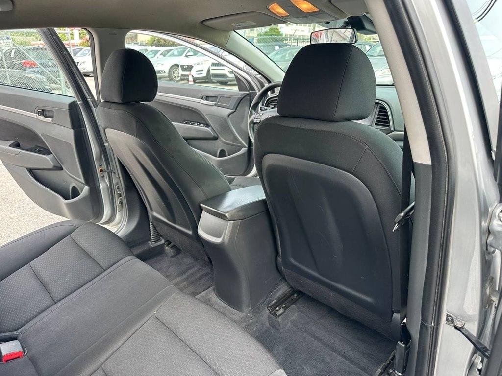 Hyundai Elantra SEL IVT 2020