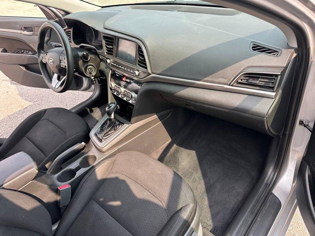 Hyundai Elantra SEL IVT 2020