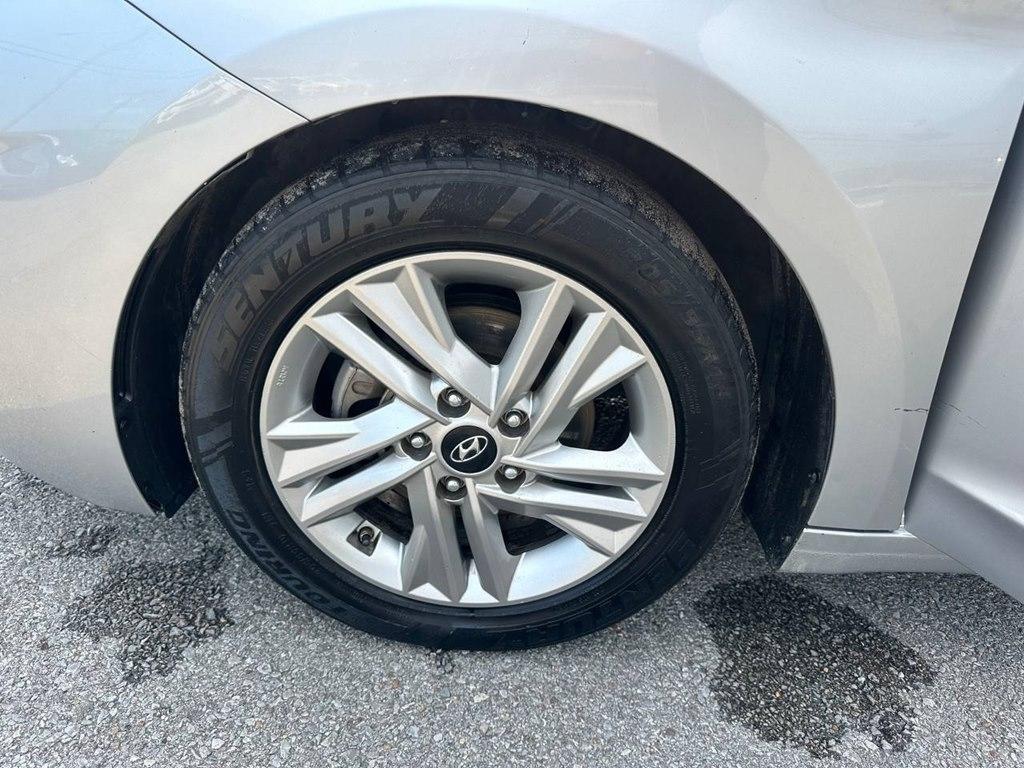 Hyundai Elantra SEL IVT 2020