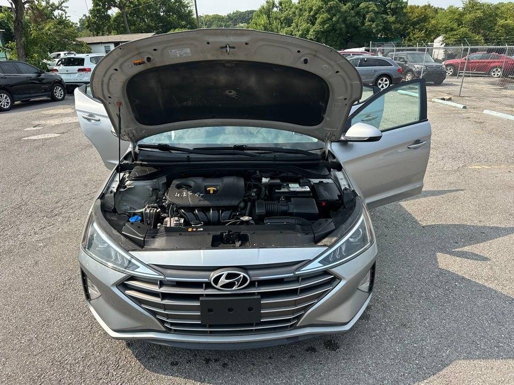 Hyundai Elantra SEL IVT 2020