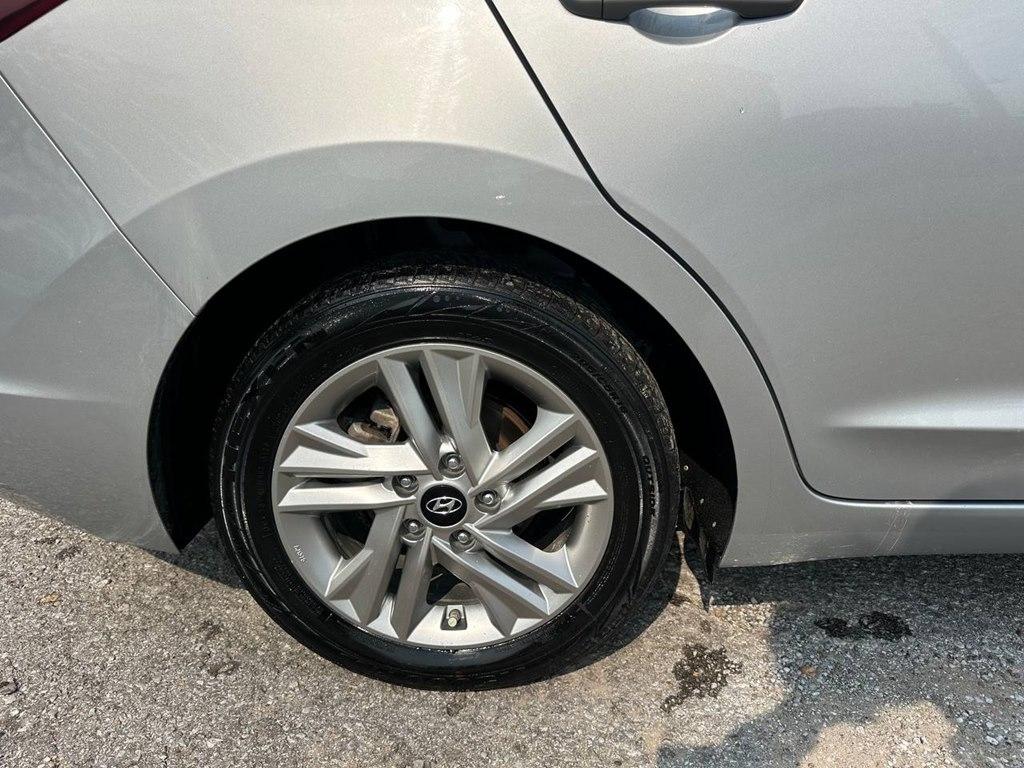 Hyundai Elantra SEL IVT 2020
