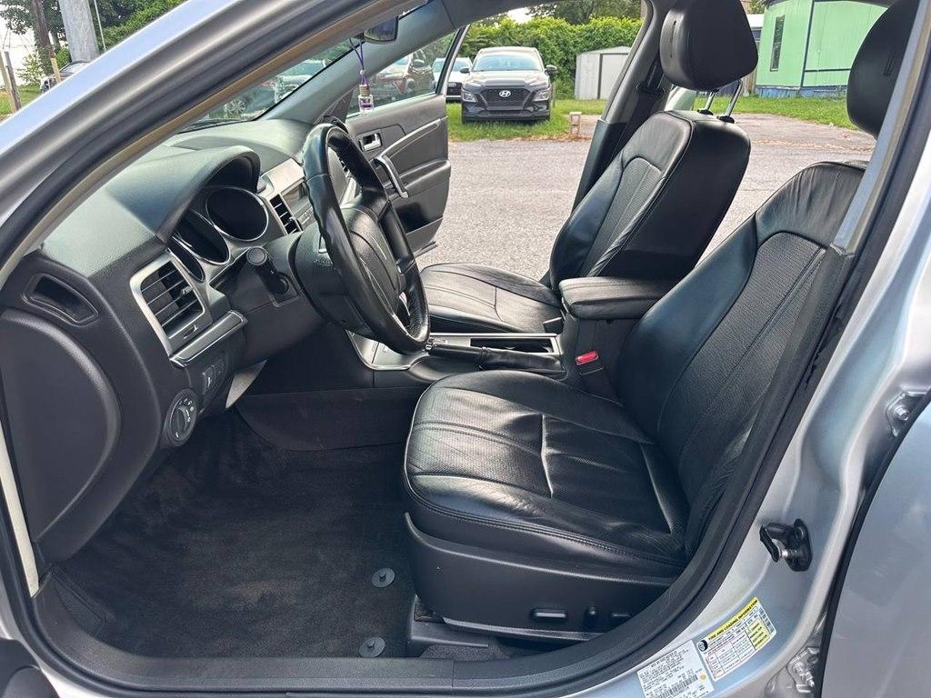 Lincoln MKZ 4dr Sdn FWD 2012