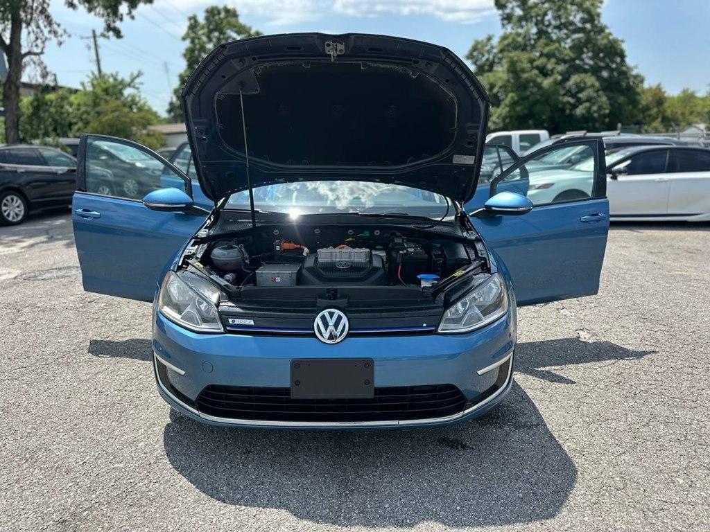 Volkswagen e-Golf 4dr HB SE 2016