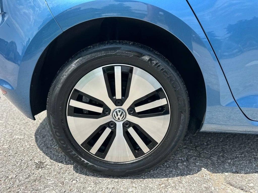 Volkswagen e-Golf 4dr HB SE 2016