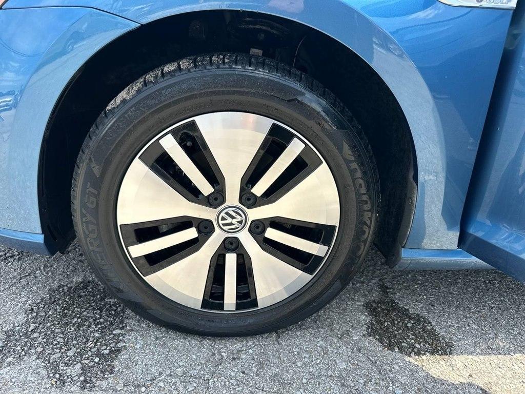 Volkswagen e-Golf 4dr HB SE 2016