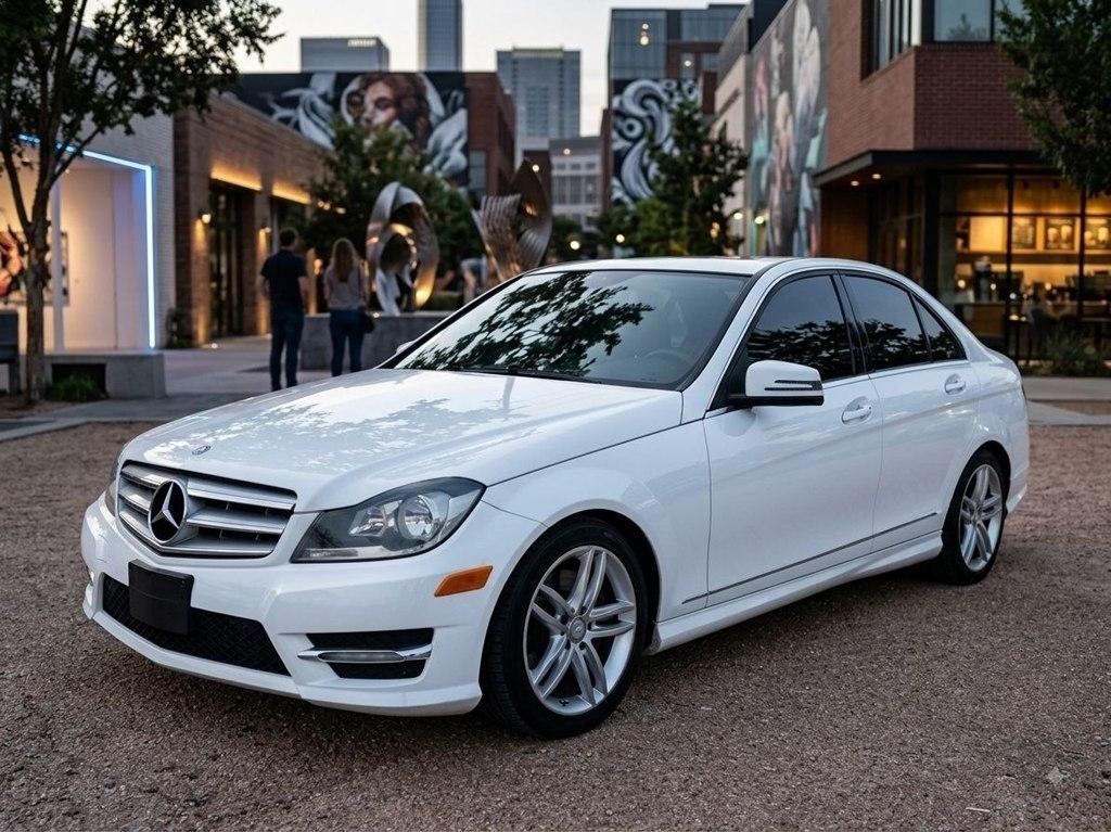 Mercedes-Benz C-Class 4dr Sdn C 300 Sport 4MATIC 2013