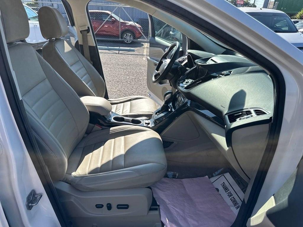 Ford Escape FWD 4dr Titanium 2015