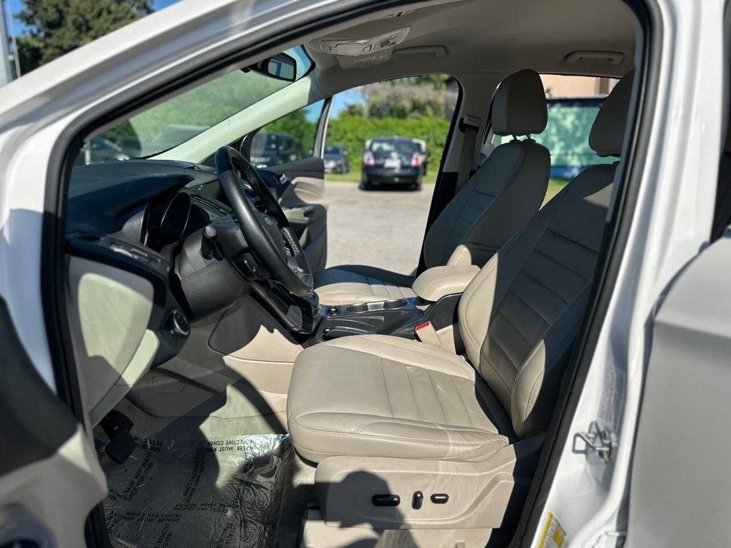 Ford Escape FWD 4dr Titanium 2015