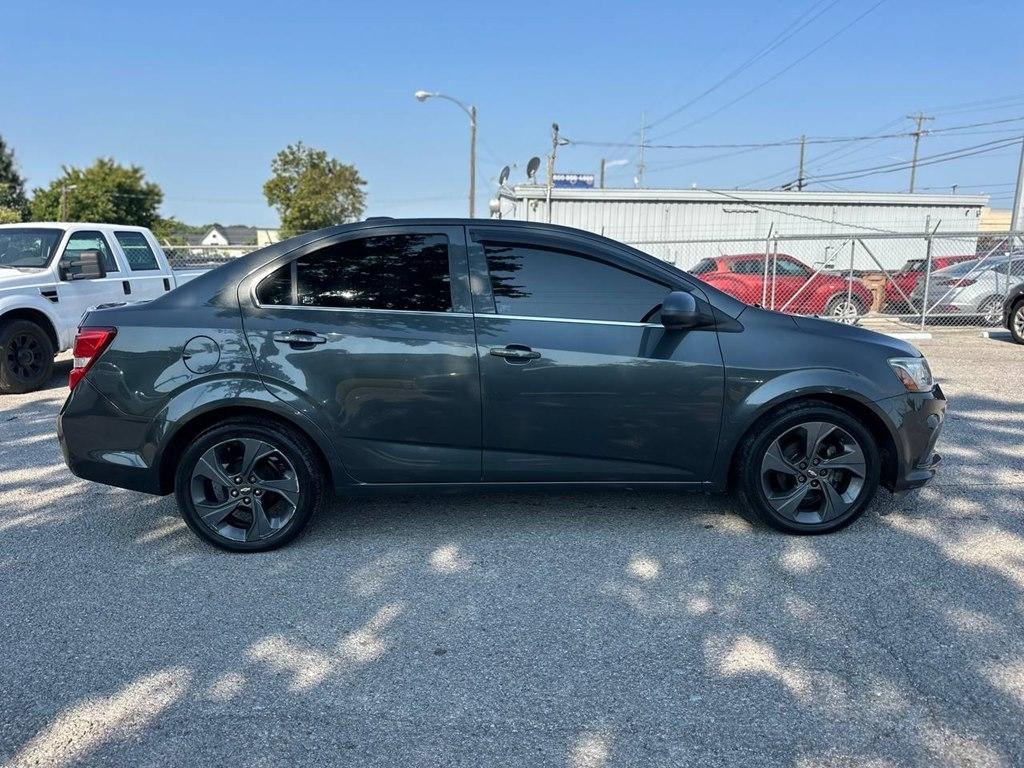 Chevrolet Sonic 4dr Sdn Auto Premier 2017