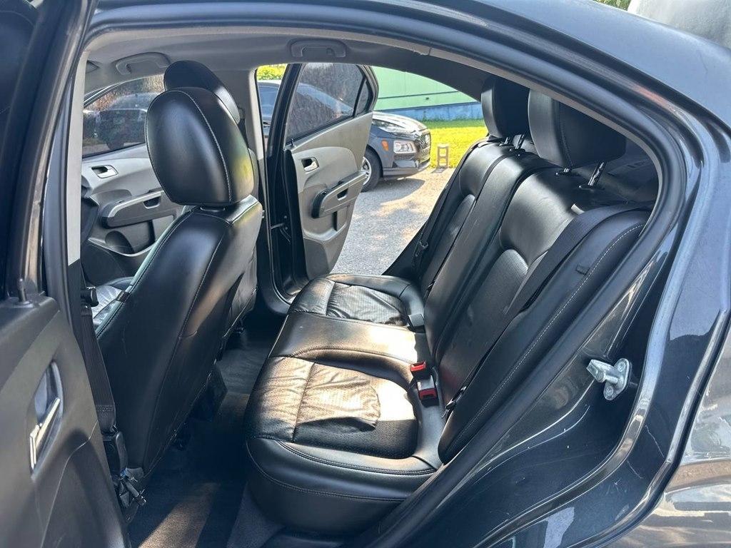 Chevrolet Sonic 4dr Sdn Auto Premier 2017