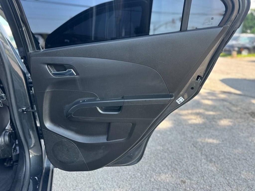 Chevrolet Sonic 4dr Sdn Auto Premier 2017