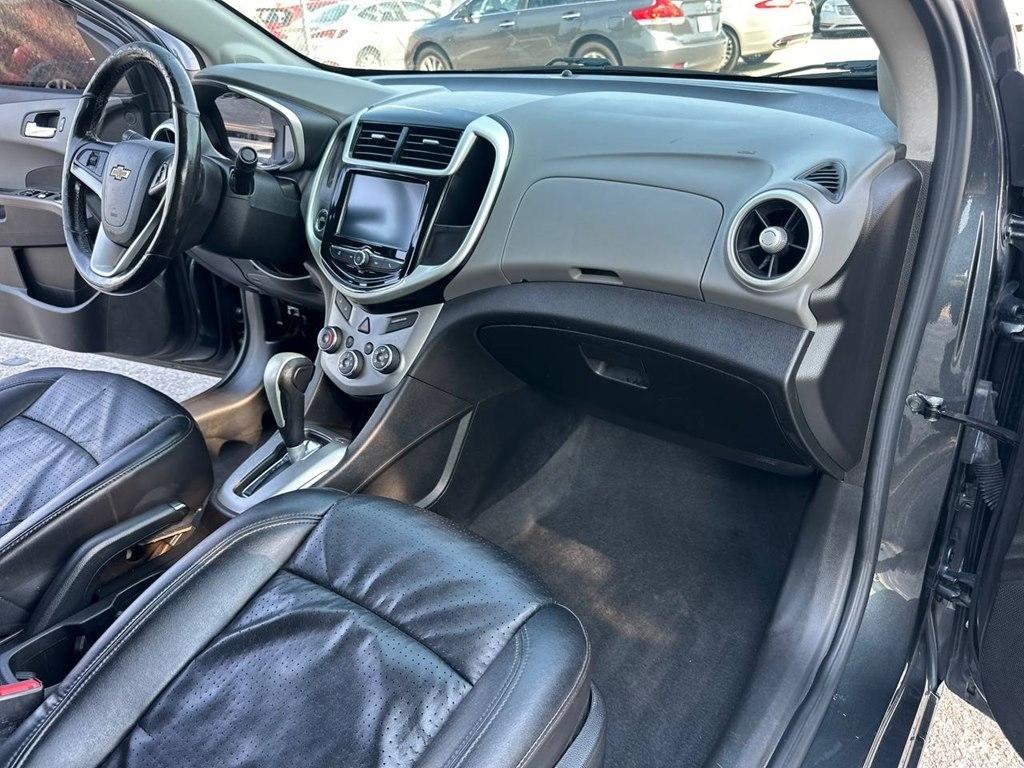 Chevrolet Sonic 4dr Sdn Auto Premier 2017