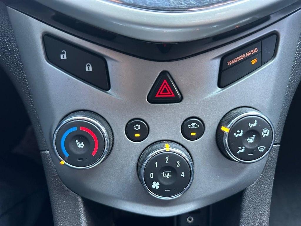 Chevrolet Sonic 4dr Sdn Auto Premier 2017