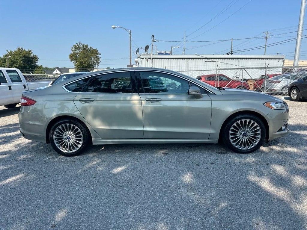 Ford Fusion 4dr Sdn Titanium FWD 2015