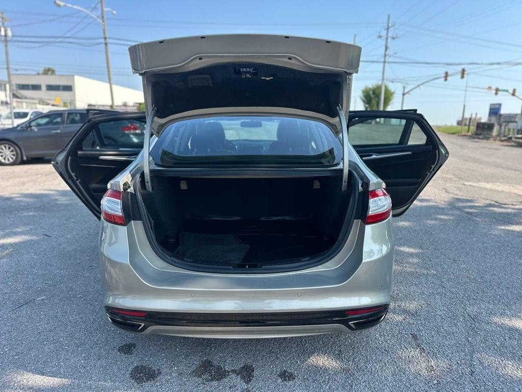Ford Fusion 4dr Sdn Titanium FWD 2015