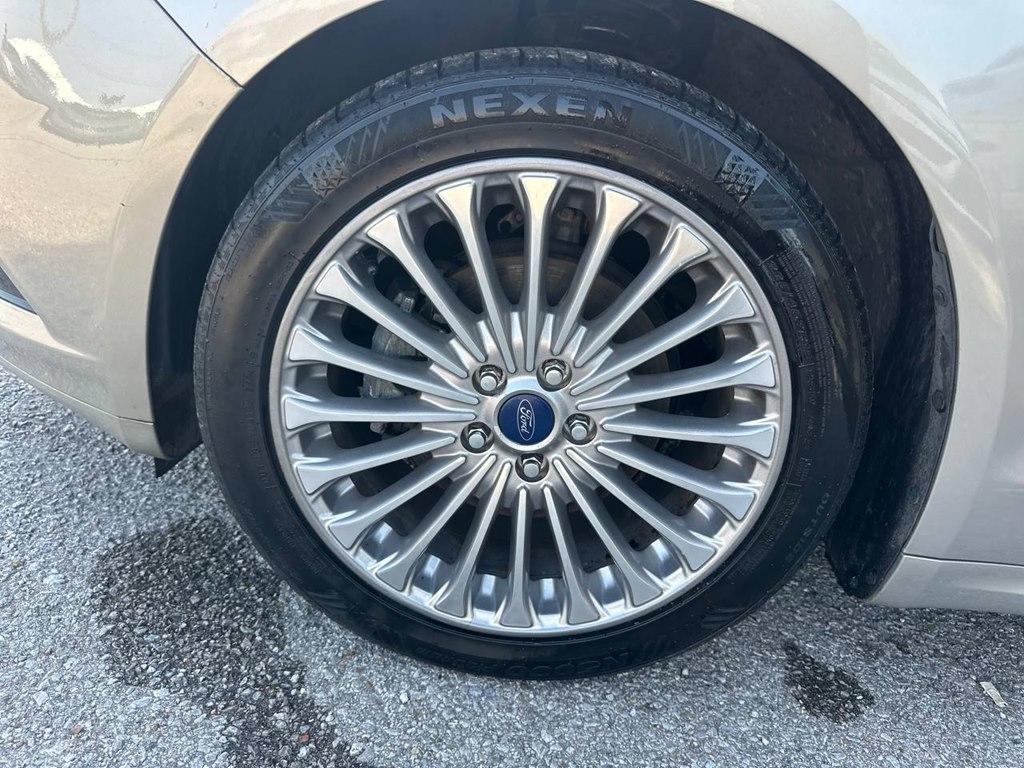 Ford Fusion 4dr Sdn Titanium FWD 2015