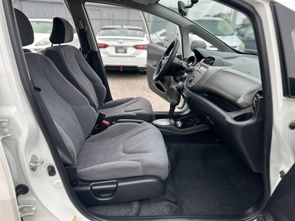Honda Fit 5dr HB Auto 2009