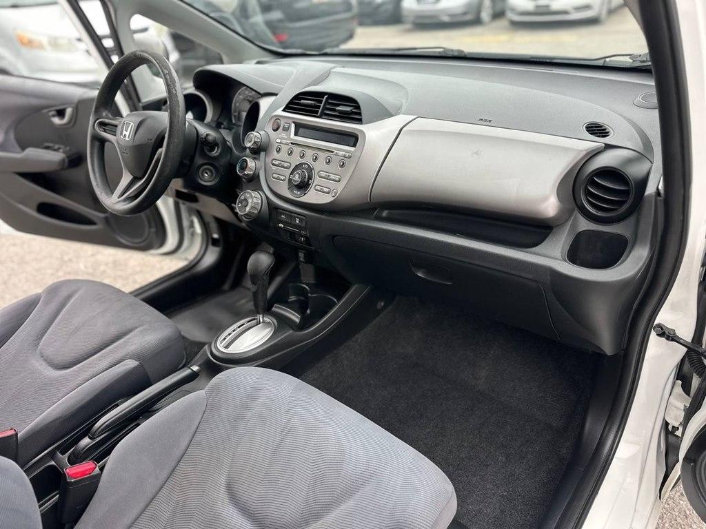 Honda Fit 5dr HB Auto 2009