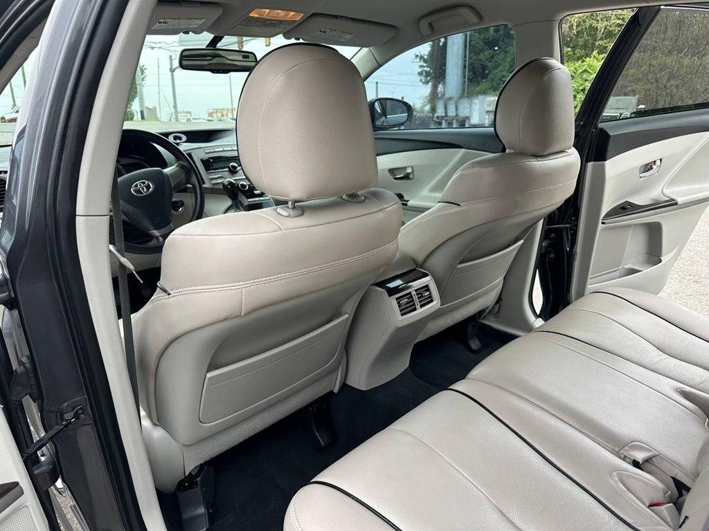 Toyota Venza 4dr Wgn I4 FWD (Natl) 2009