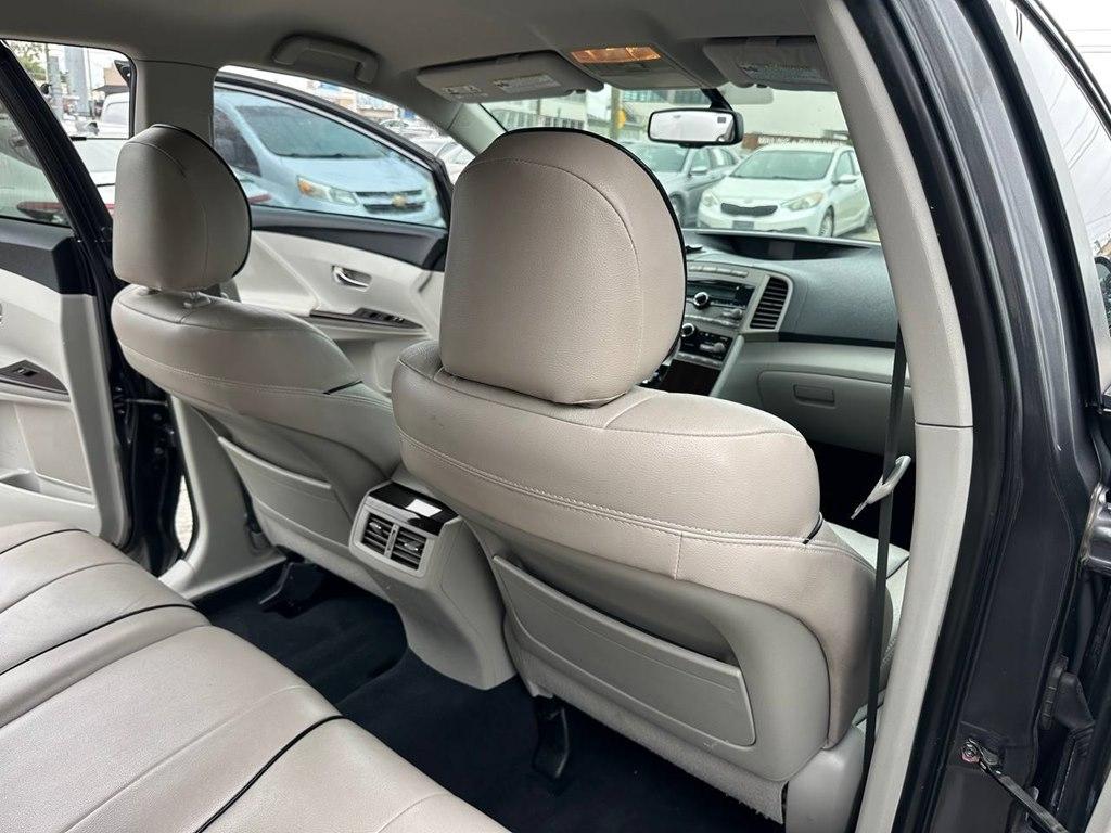 Toyota Venza 4dr Wgn I4 FWD (Natl) 2009