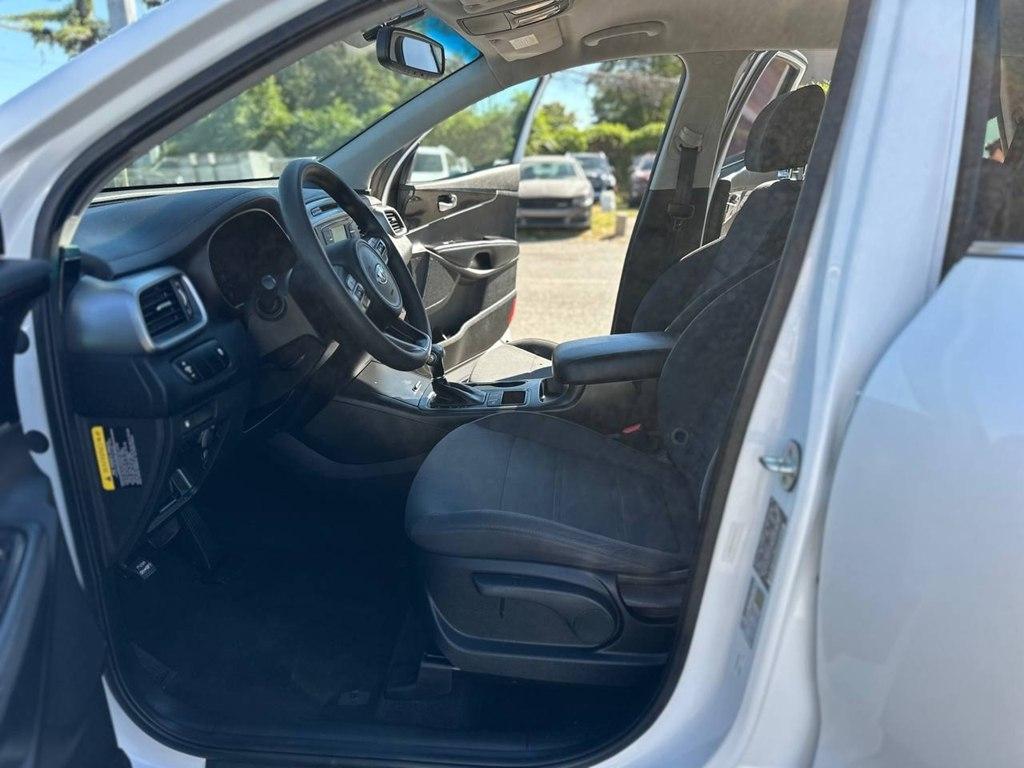 Kia Sorento LX V6 FWD 2017
