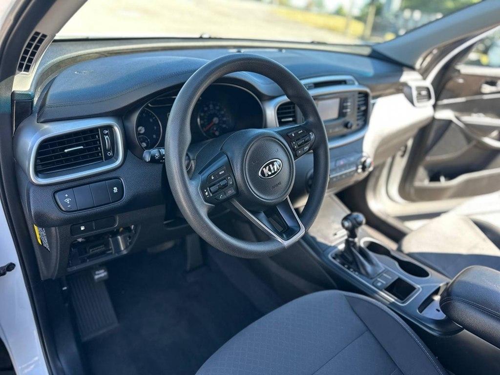 Kia Sorento LX V6 FWD 2017