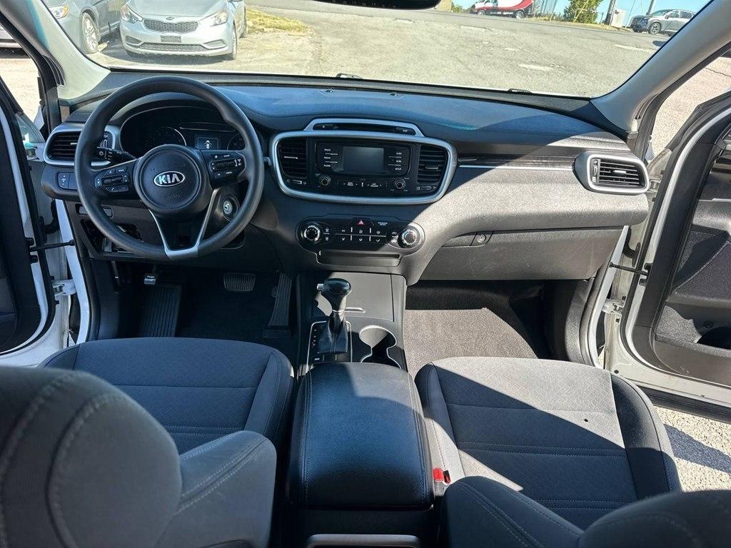 Kia Sorento LX V6 FWD 2017