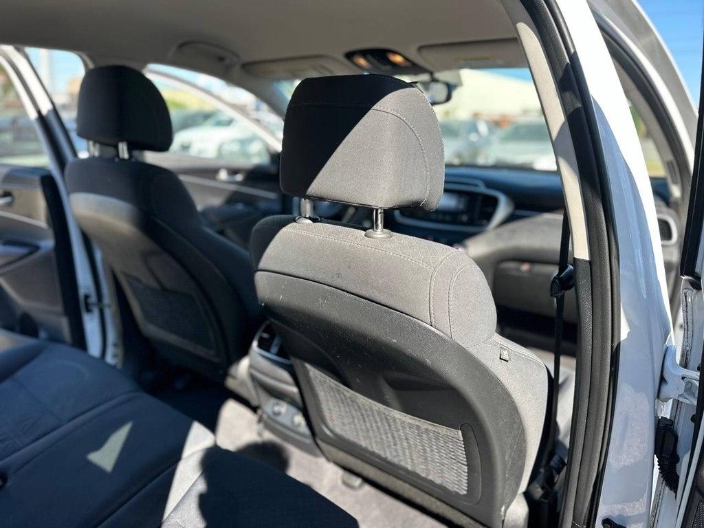 Kia Sorento LX V6 FWD 2017