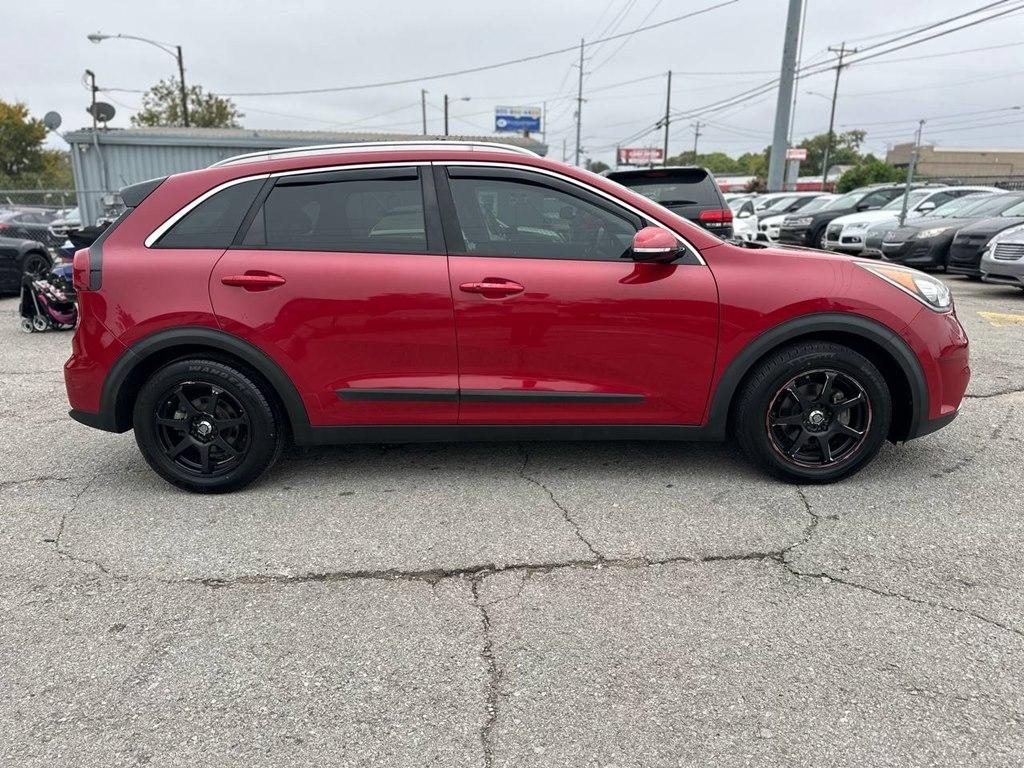 Kia Niro EX FWD 2017