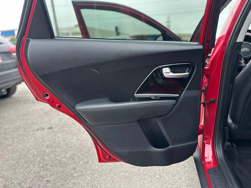 Kia Niro EX FWD 2017