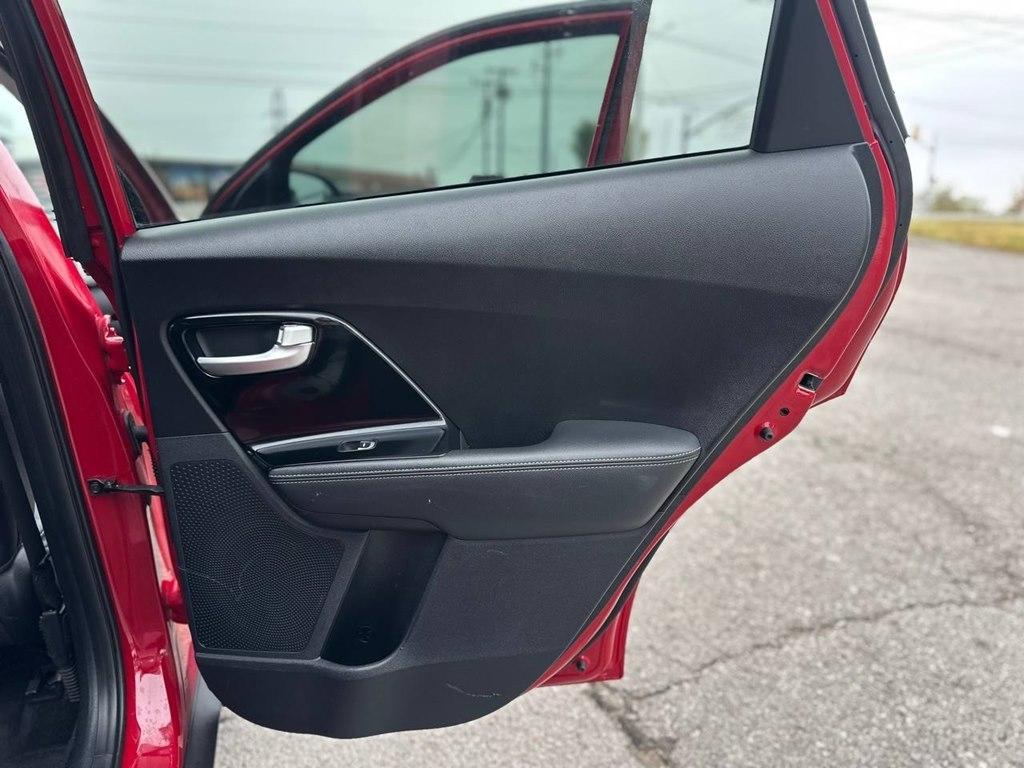 Kia Niro EX FWD 2017