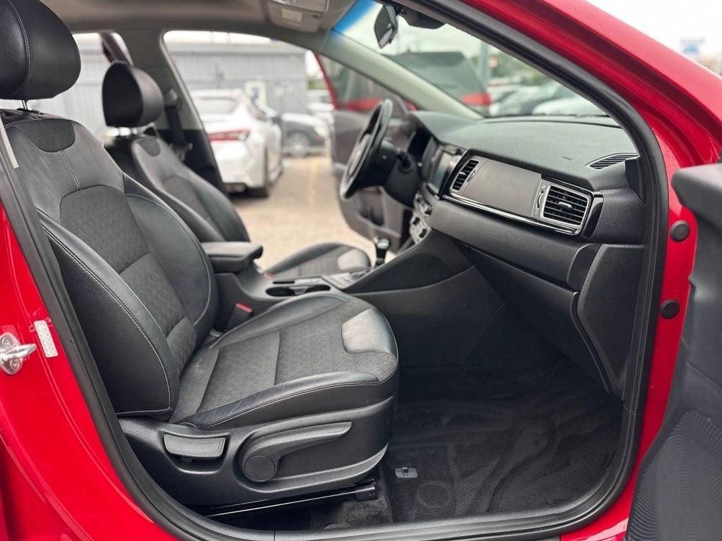 Kia Niro EX FWD 2017