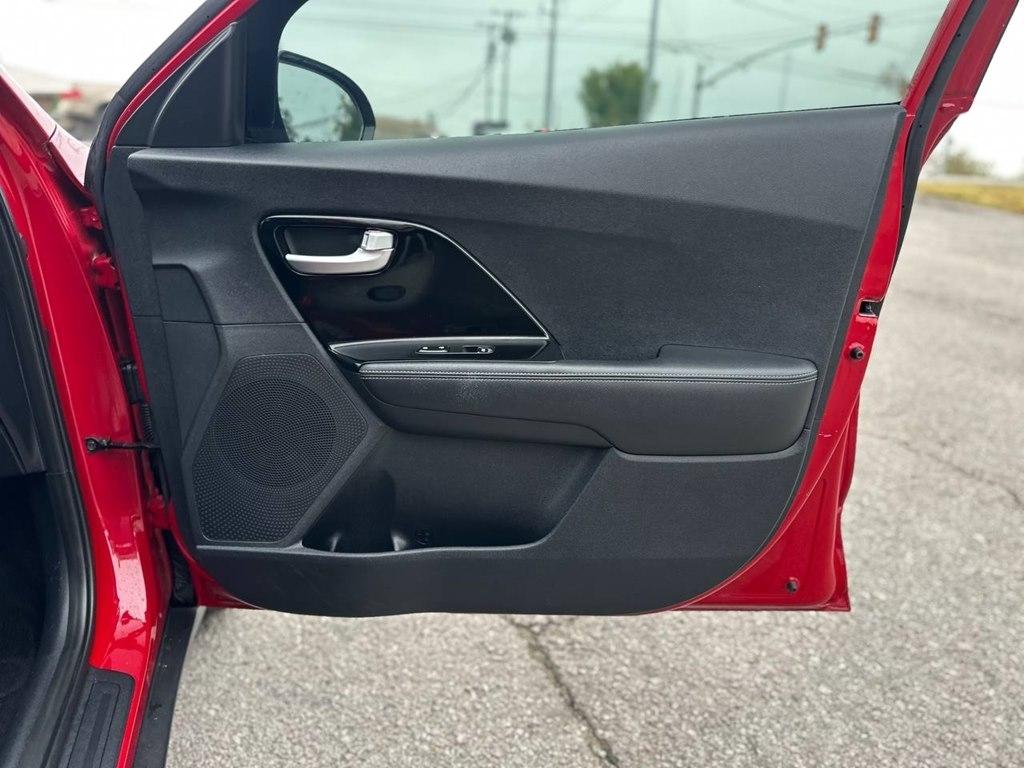 Kia Niro EX FWD 2017