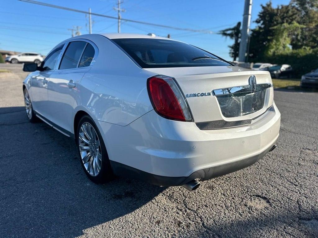 Lincoln MKS 4dr Sdn 3.7L FWD 2012