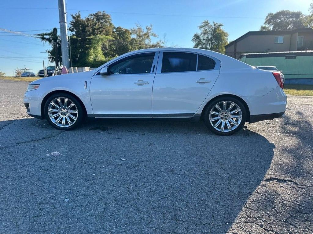 Lincoln MKS 4dr Sdn 3.7L FWD 2012