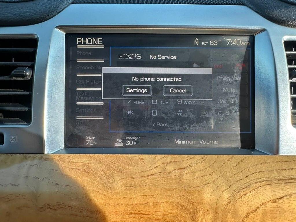 Lincoln MKS 4dr Sdn 3.7L FWD 2012