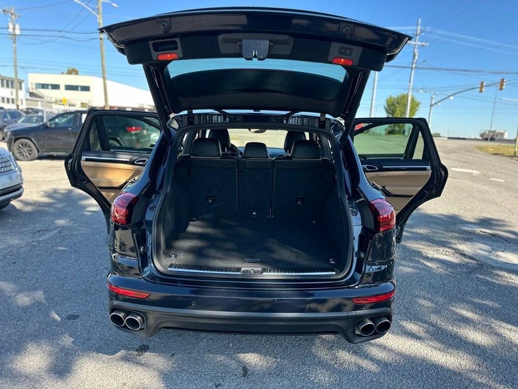 Porsche Cayenne AWD 4dr S E-Hybrid 2016