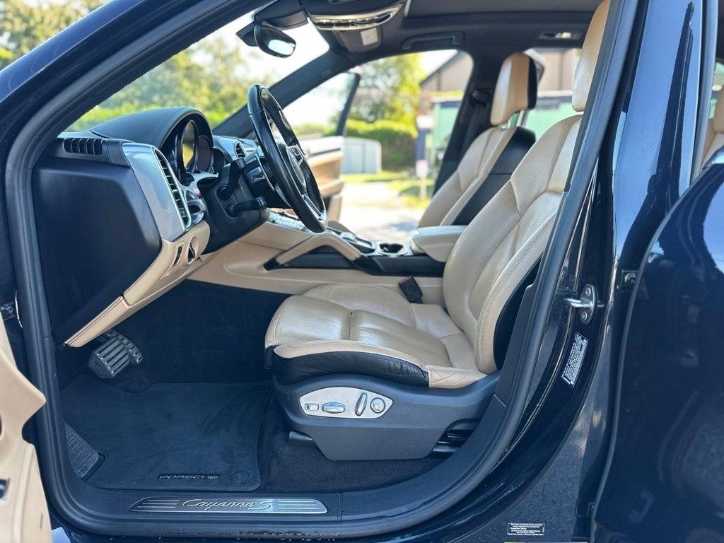 Porsche Cayenne AWD 4dr S E-Hybrid 2016