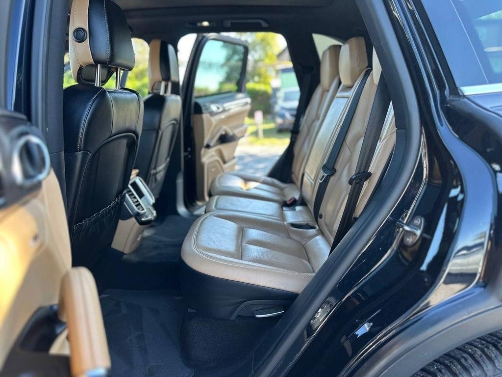 Porsche Cayenne AWD 4dr S E-Hybrid 2016